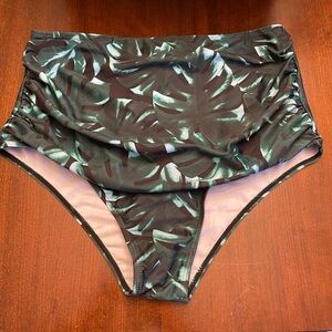 NWOT Palm Leaf Black & Green Bikini Bottoms Last Chance to purchase by June 30th